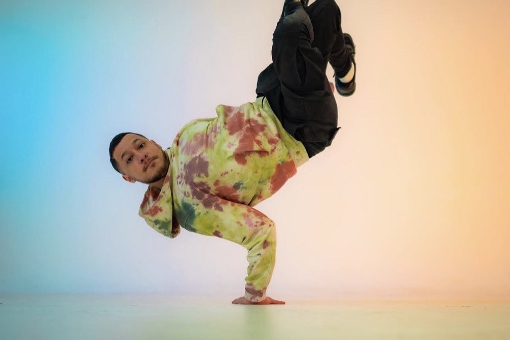 Breakdance — freeze